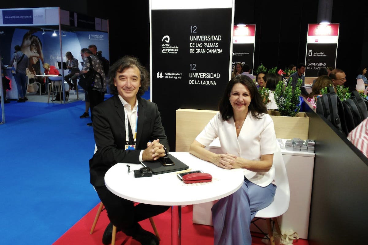 Lidia Cabrera Pérez (ULL) y Jin Taira (ULPGC) durante este evento europeo celebrado en Barcelona.