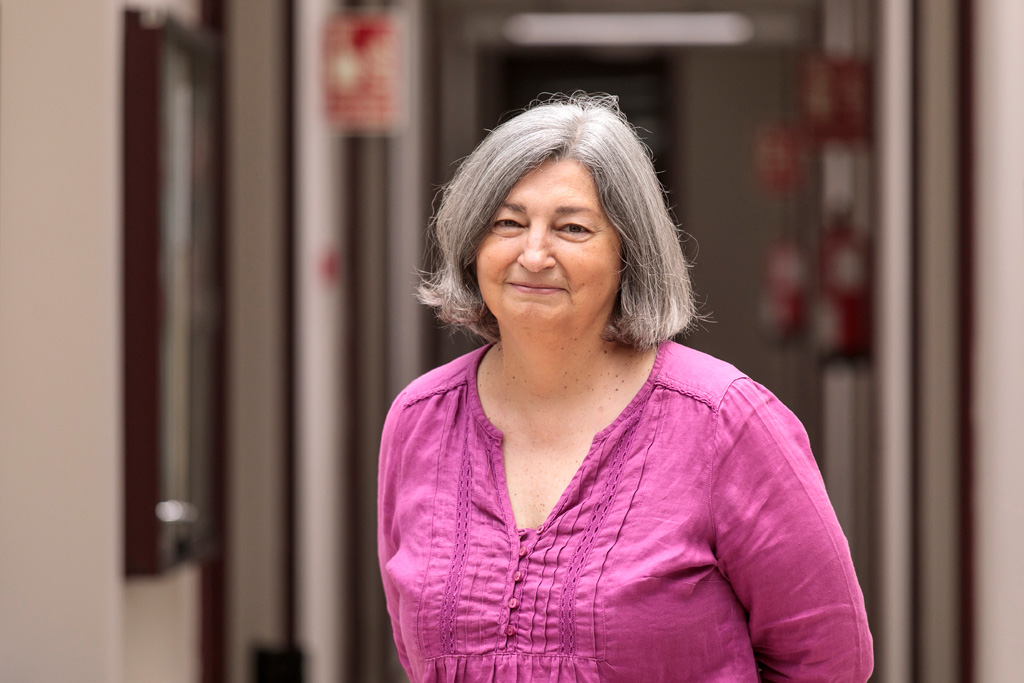 María José Guerra Palmero, fotografiada en la sede de la Sección de Filosofía de la Facultad de Humanidades.