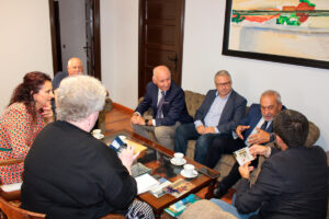 Momento de la reunión en el Rectorado.