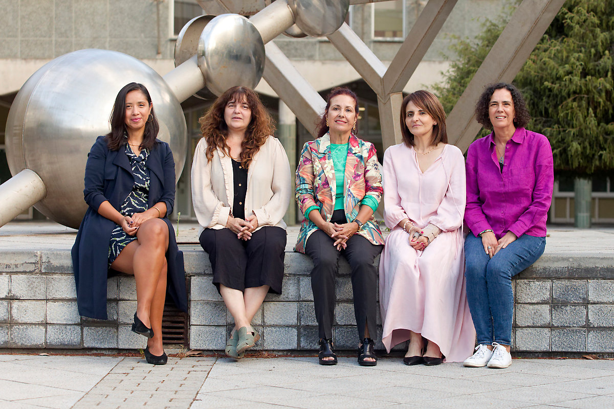 De izquierda a derecha: Silvia Zelaya, Grecy Pérez, Teresa González, Mercedes Chinea y María Eugenia Monzón.