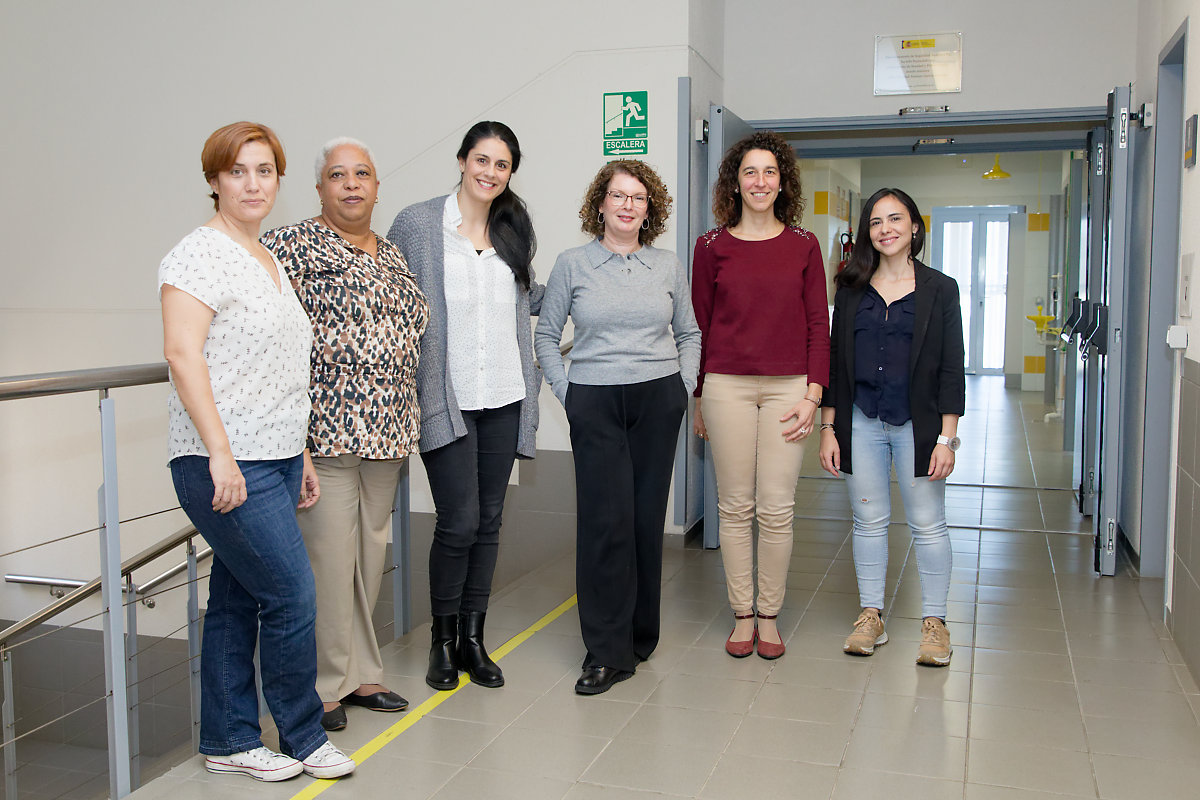 De izquierda a derecha: María Valladares, Isabel Inês Araújo, Cristina González, Emma Carmelo, Jana Alonso y Ana Quintero.