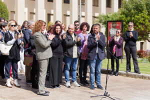 Aplauso al finalizar el manifiesto.